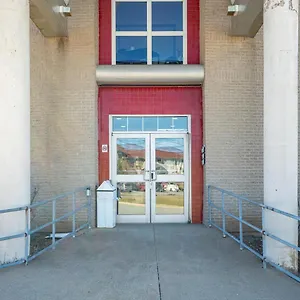 https://300-cozy-studio-406-for-a-comfortable-stay.halifax-hotels.org